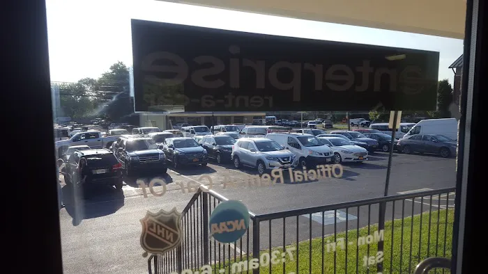 Enterprise Rent-A-Car Picture 4