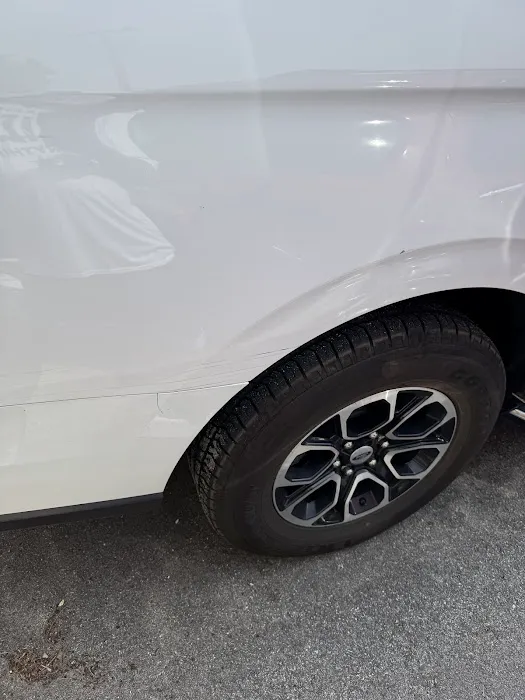 Avis Car Rental Picture 8