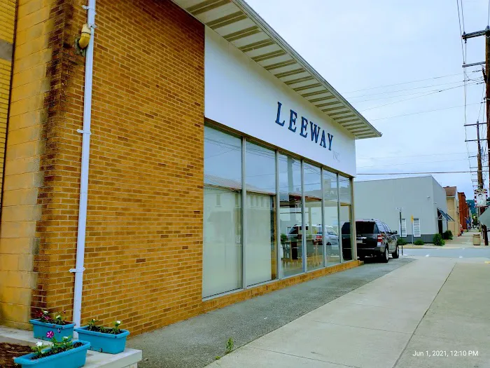 Leeway Auto Rental & Leasing Picture 9