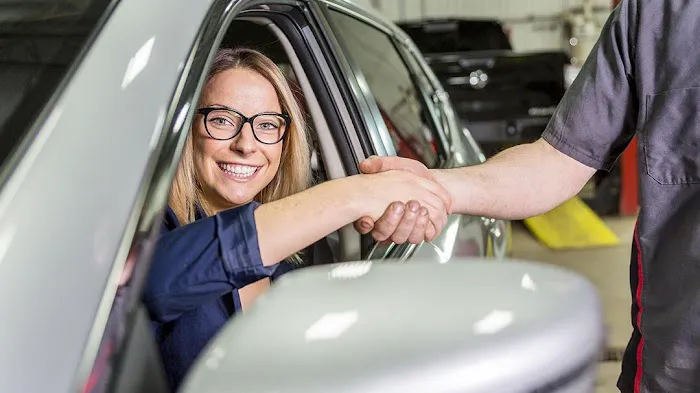 Leeway Auto Rental & Leasing Picture 7