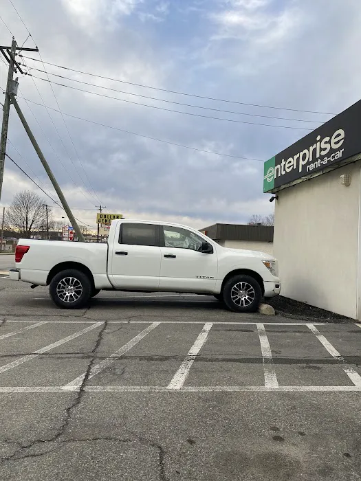 Enterprise Rent-A-Car Picture 9