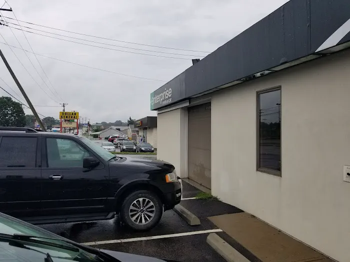 Enterprise Rent-A-Car Picture 6