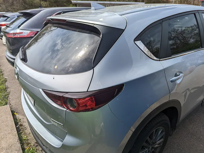 Avis Car Rental Picture 3