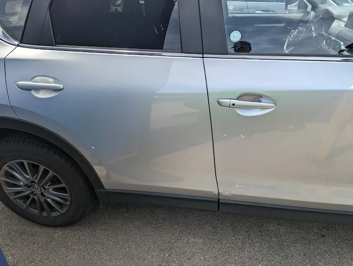 Avis Car Rental Picture 8