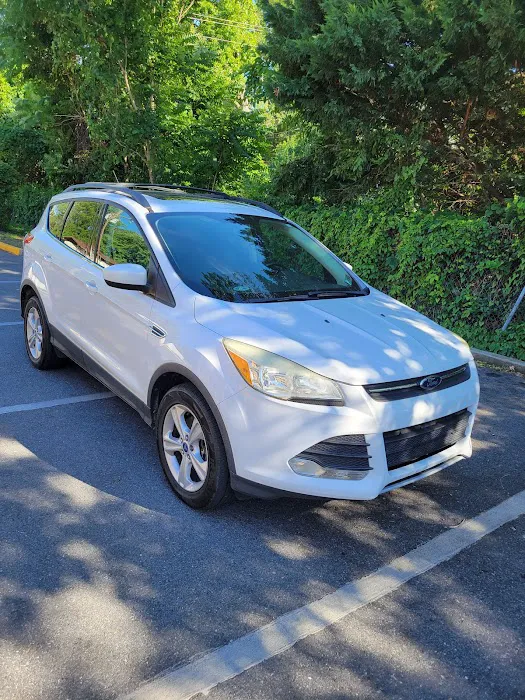 Bon Voyage Car Rental Picture 6