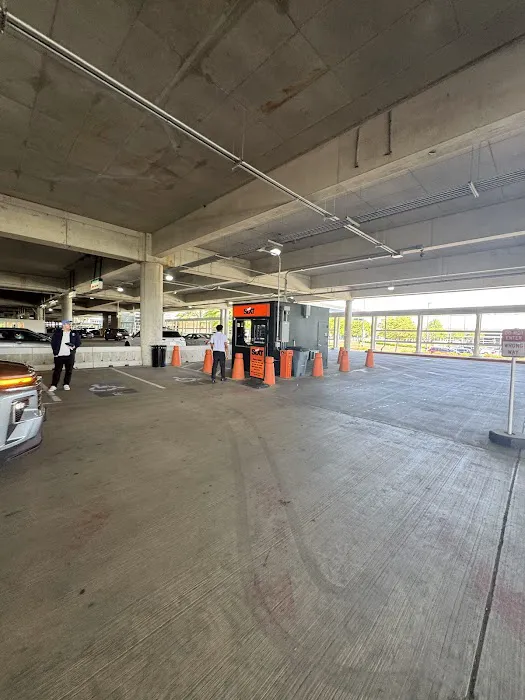 SIXT Rent a Car Baltimore Int Airport Picture 9