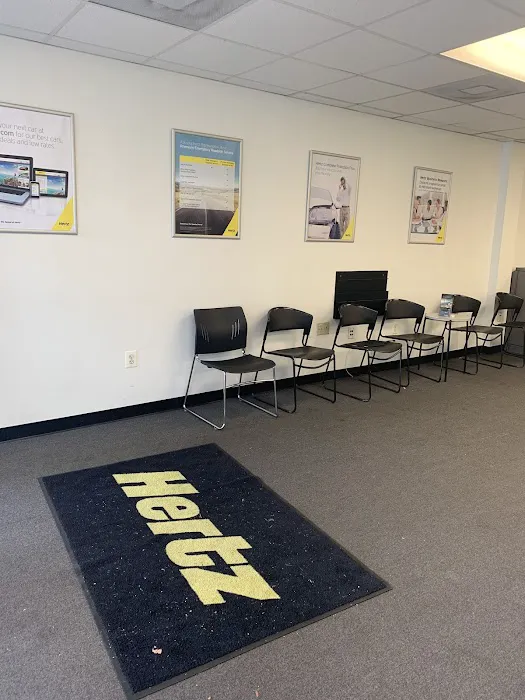 Hertz Car Rental - Rockville - Rockville Pike Picture 3