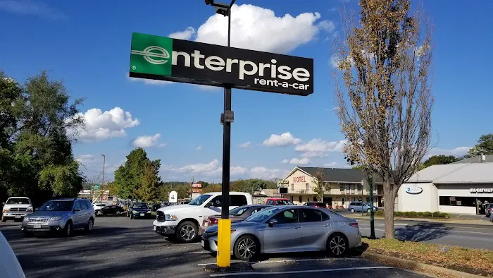 Enterprise Rent-A-Car Picture 3
