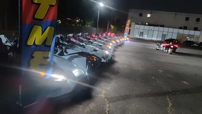Might as Well Ride Slingshot Rental Picture 6