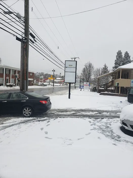 Hertz Car Rental - Glen Burnie - Crain Highway South Picture 7