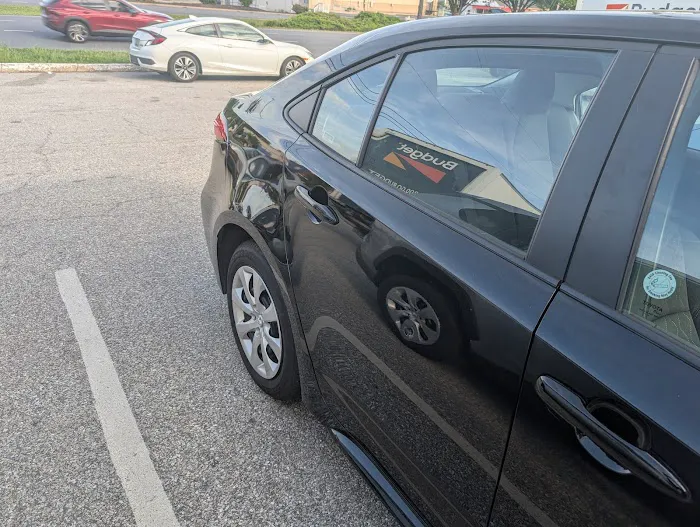 Budget Car Rental Picture 3