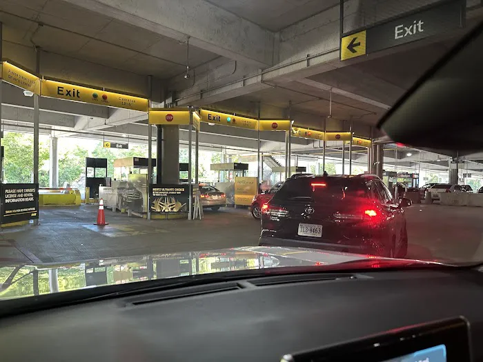 Hertz Car Rental - Baltimore - Baltimorewashington International Thurgood Marshall Airport (BWI) Picture 3