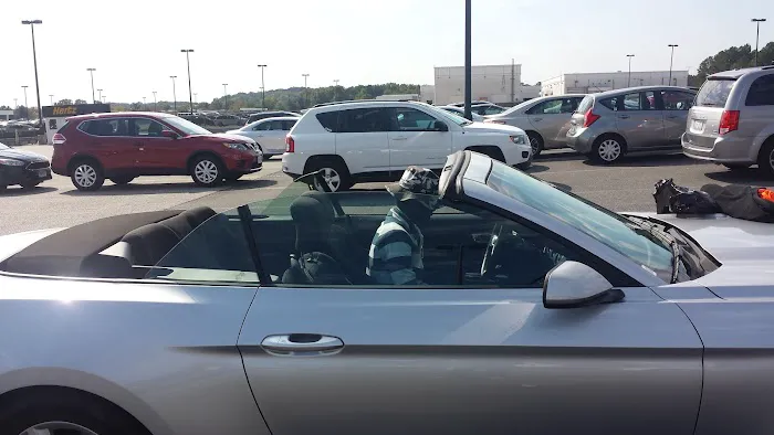 Hertz Car Rental - Baltimore - Baltimorewashington International Thurgood Marshall Airport (BWI) Picture 2
