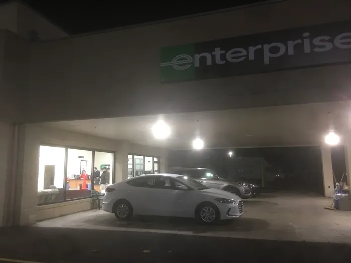 Enterprise Rent-A-Car Picture 3
