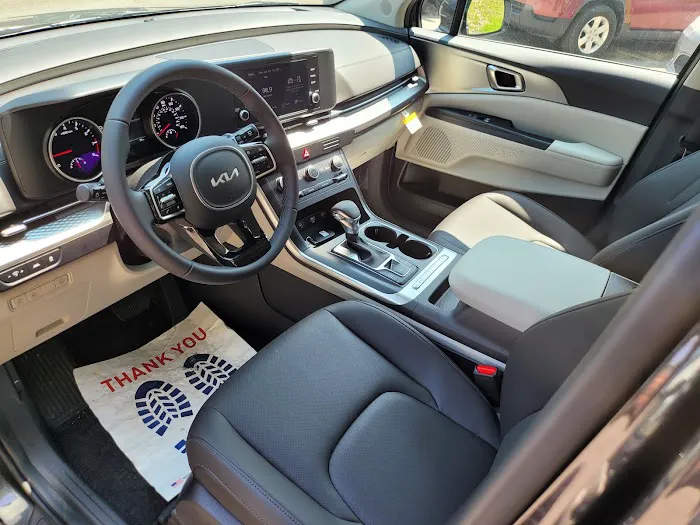 DSi Rental Cars Picture 10