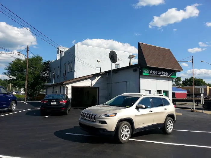 Enterprise Rent-A-Car Picture 5