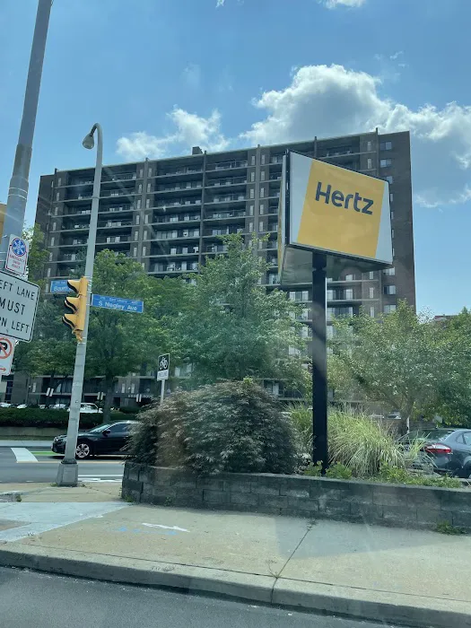 Hertz Car Rental - Pittsburgh - Baum Boulevard Picture 4