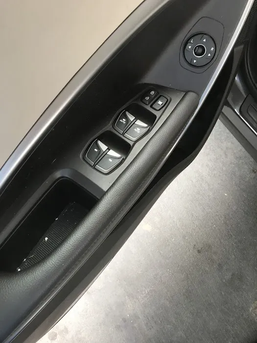 Avis Car Rental Picture 10