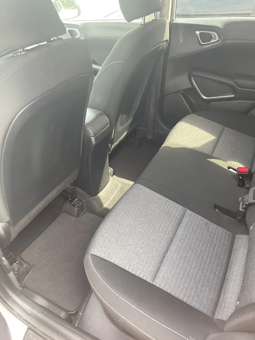 Budget Car Rental Picture 1