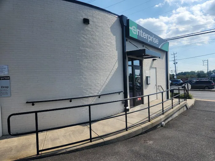 Enterprise Rent-A-Car Picture 7