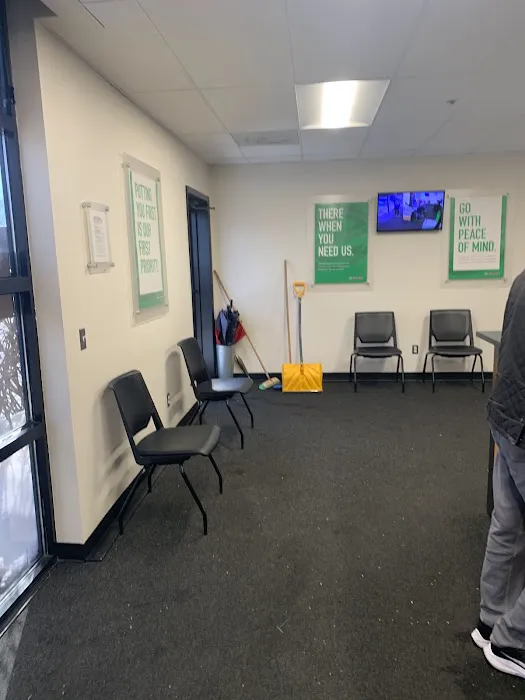 Enterprise Rent-A-Car Picture 6