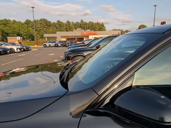 SIXT Rent A Car Dulles Airport Picture 10