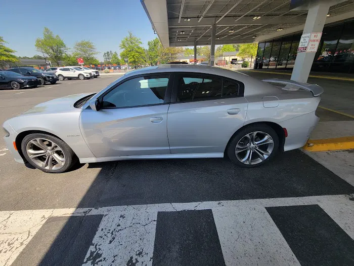 Avis Car Rental Picture 5