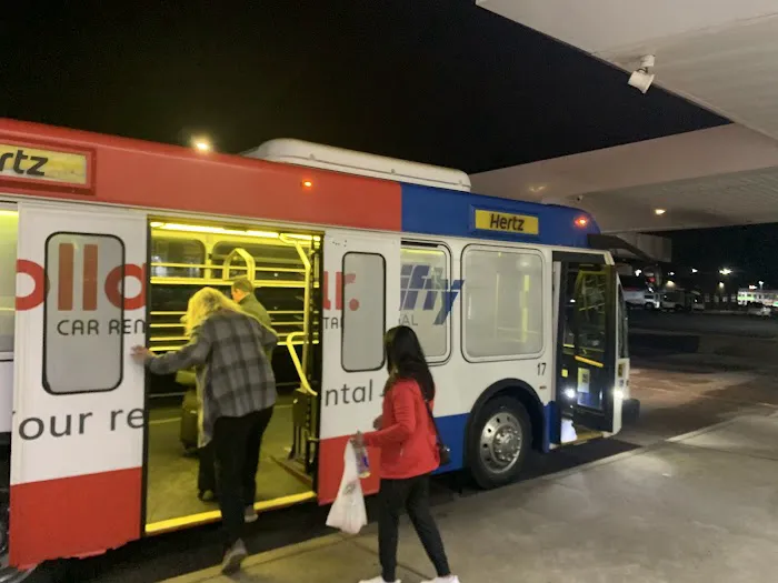 Thrifty Car Rental - Washington Dc - Dulles International Airport Picture 2