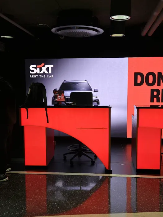 SIXT Rent a Car Washington National Airport Picture 9
