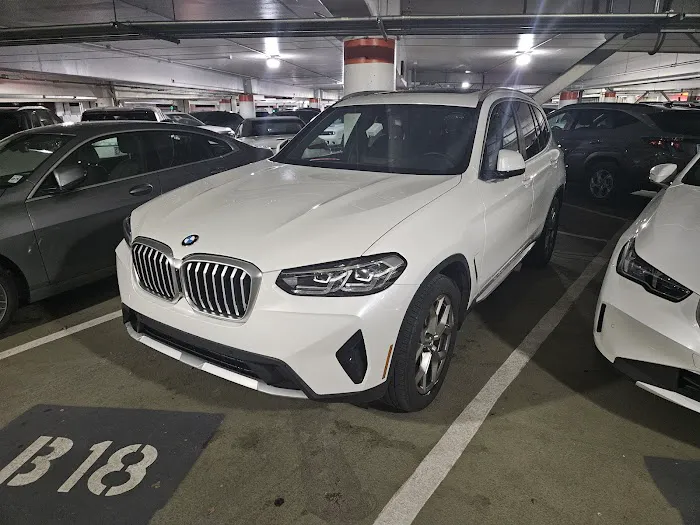 SIXT Rent a Car Washington National Airport Picture 6