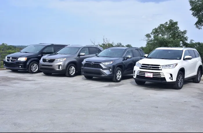 Dimmples Car Rentals Picture 9