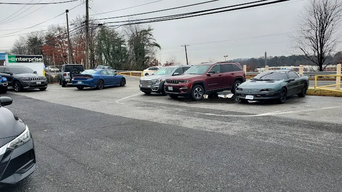 Enterprise Rent-A-Car Picture 3