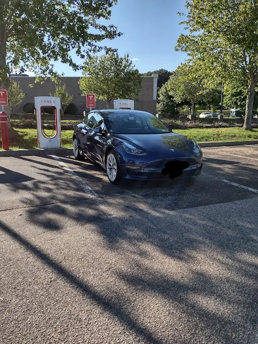 Hertz Car Rental - Groton - Thomas Road Picture 9