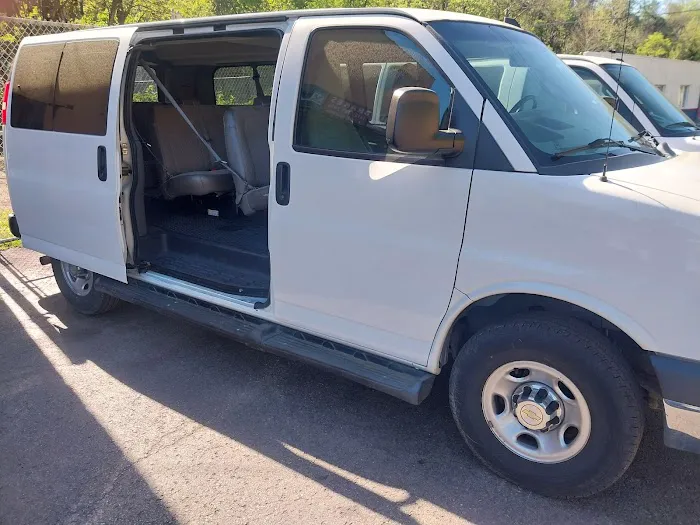 Econo Car & Van Rental LLC Picture 3