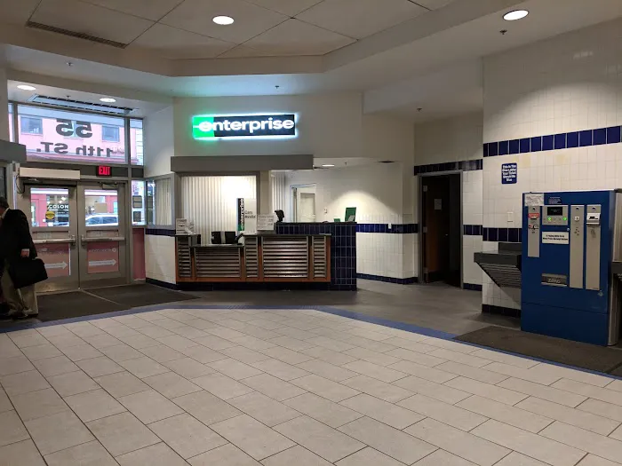 Enterprise Rent-A-Car Picture 7
