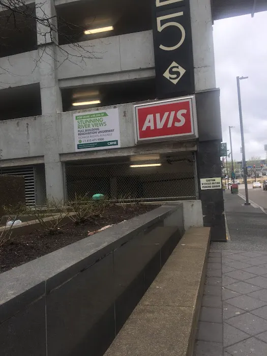 Avis Car Rental Picture 2