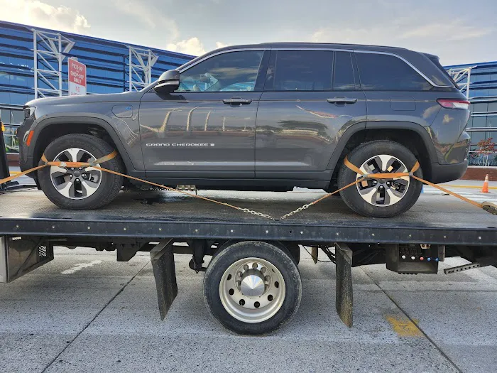 Avis Car Rental Picture 8