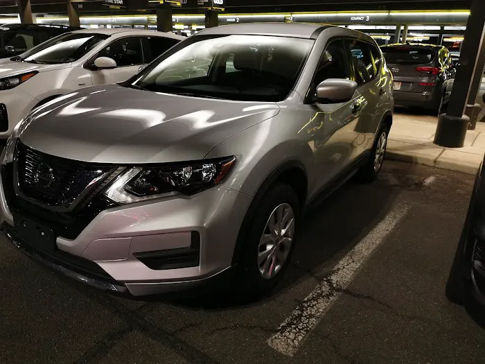 Dollar Car Rental - Washington Dc - Reagan National Airport Picture 7