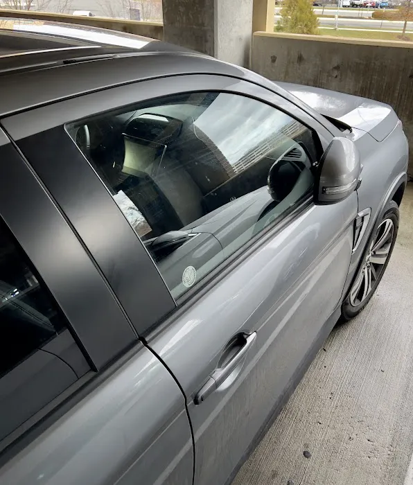 Avis Car Rental Picture 4