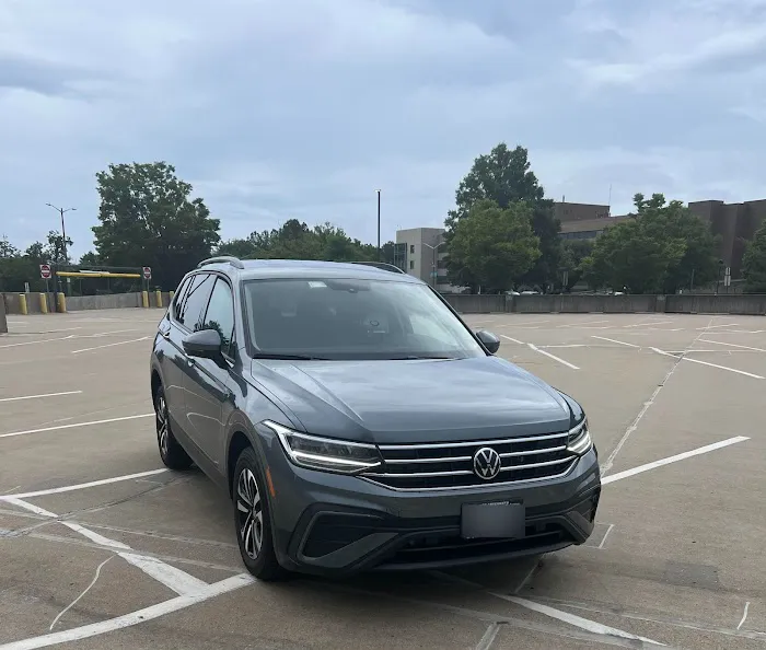 DMV Car Rental Picture 3