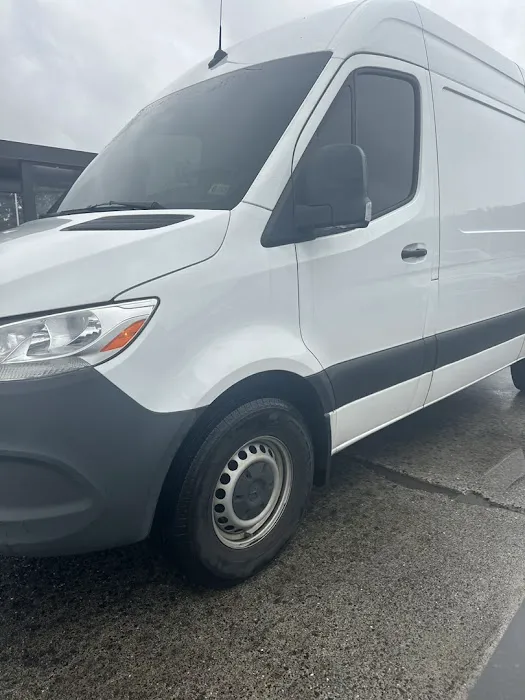 DMV Car Rental Picture 6