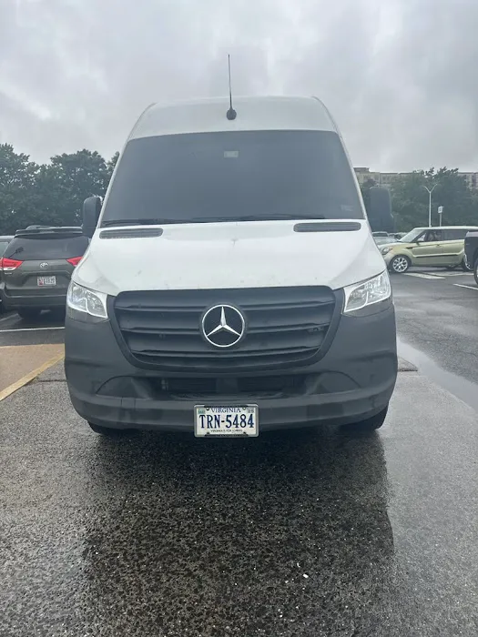 DMV Car Rental Picture 4