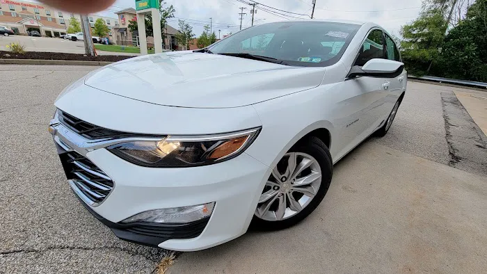 Hertz Car Rental - Moon Township - University Blvd Hle Picture 2