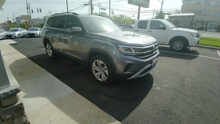 Enterprise Rent-A-Car Picture 1