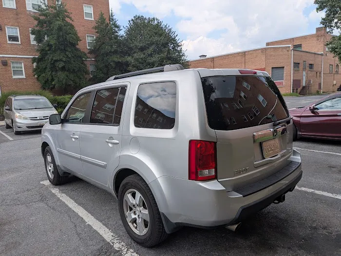 King G Car Rental Picture 4