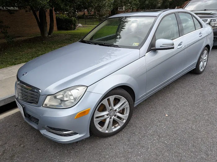 King G Car Rental Picture 5