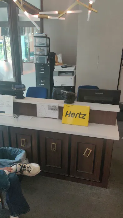 Hertz Car Rental - Washington Dc - Washington Hilton Picture 1