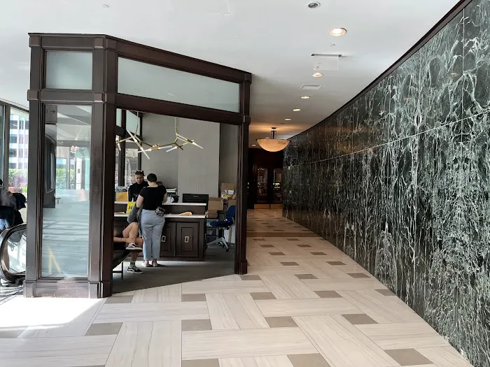 Hertz Car Rental - Washington Dc - Washington Hilton Picture 3