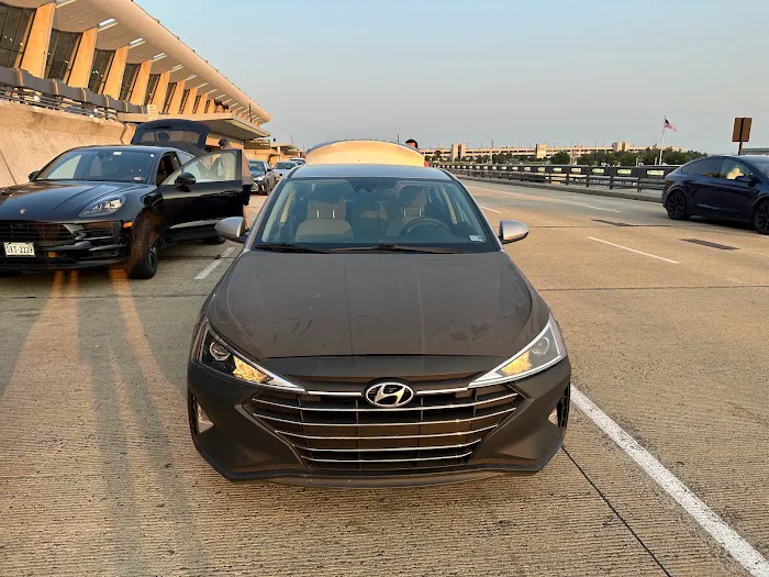 Zylls Car Rental & Leasing Picture 6