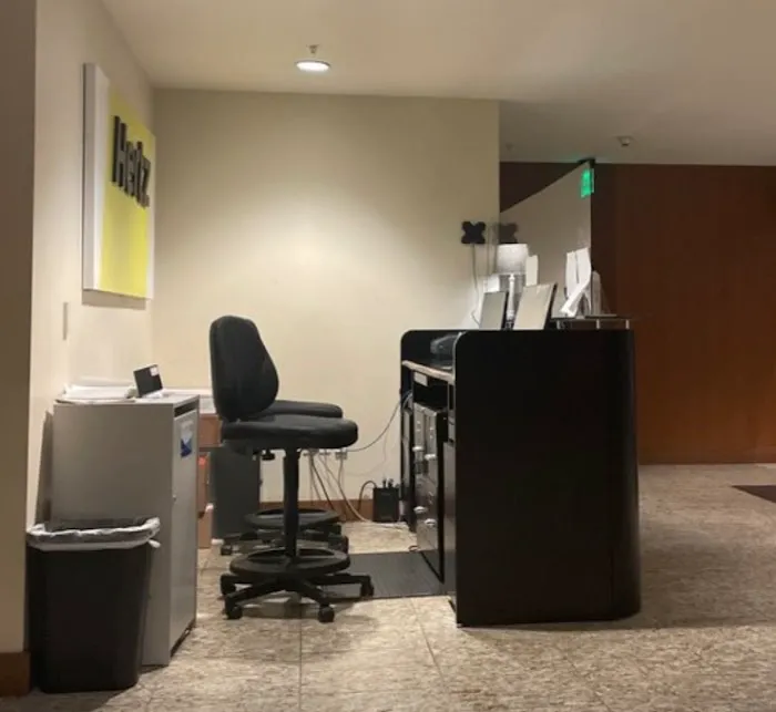 Hertz Car Rental - Fairfax - Courtyard Mariott Fair Oaks Picture 8